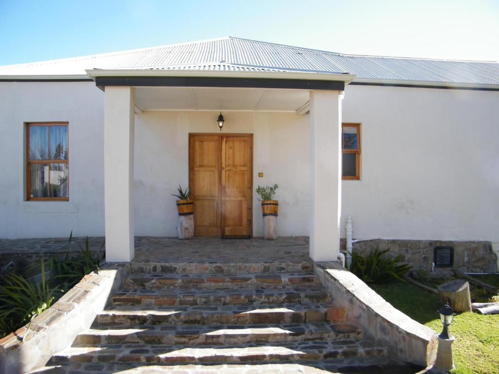 Angler And Antelope Guesthouse Somerset East Exterior photo